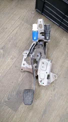Накладка педали тормоза 1534502 FORD