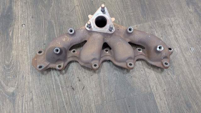 Газопроводы (коллектор выпускной) 1555A565 MITSUBISHI