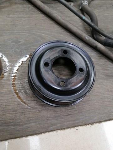 Шкив системы охлаждения 1637130020 TOYOTA