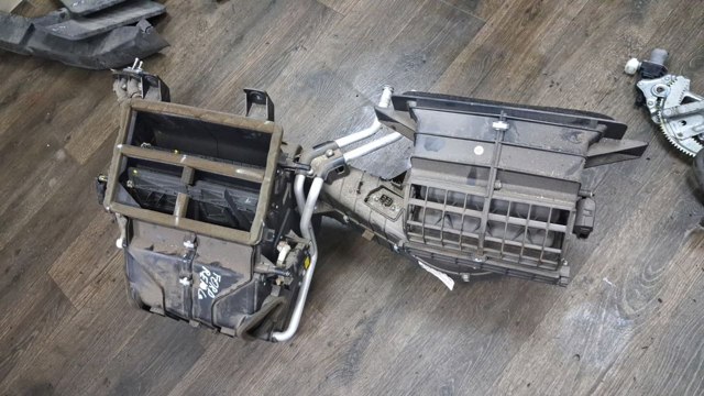 Радиатор отопителя салона 1718120 FORD