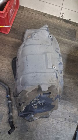 Подкрылок задний правый 1740578 FORD