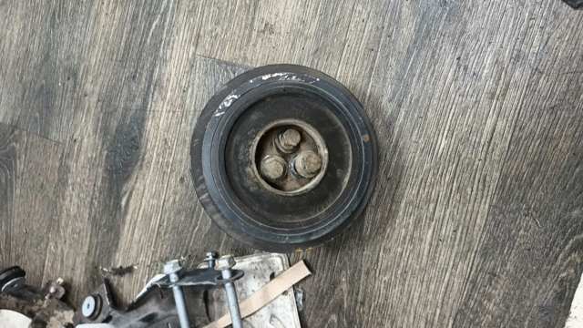 Шкив коленчатого вала 1748942 FORD