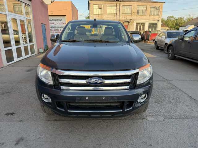 Кронштейн решетки радиатора 1758182 FORD