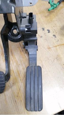 Педали газа 180020023R RENAULT