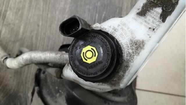 Крышка бачка главного тормозного цилиндра 1K2611349C VAG