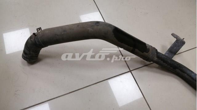 Нижний патрубок радиатора 215031LA0B NISSAN
