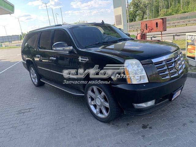 Молдинг крыла переднего правого 22761801 GM