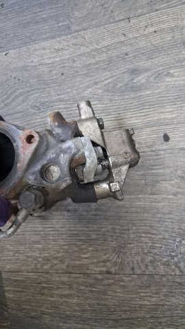 TOYOTA 2371030020 Регулятор давления топлива в топливной рейке в наличии Украина