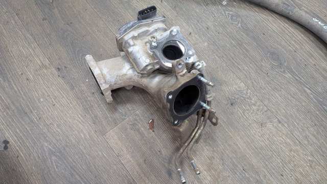 Клапан EGR системы рециркуляции отработавших газов 2580030200 TOYOTA