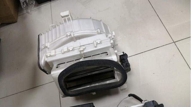Корпус отопителя салона 272001CA1C NISSAN