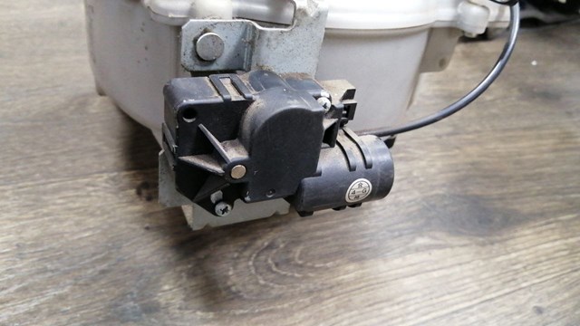 27740VJ300 NISSAN купить в Полтава