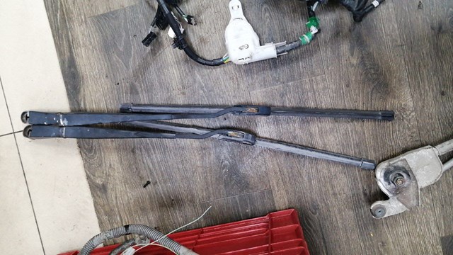 Дворник стеклоочистителя 28881EB300 NISSAN