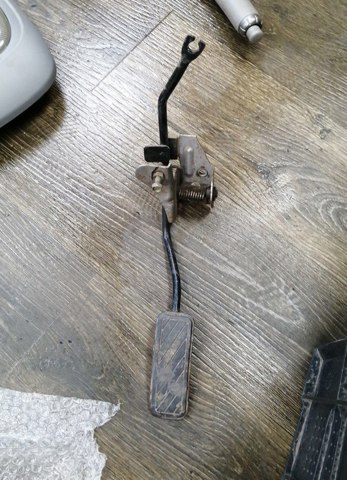Педали газа 327003E100 HYUNDAI
