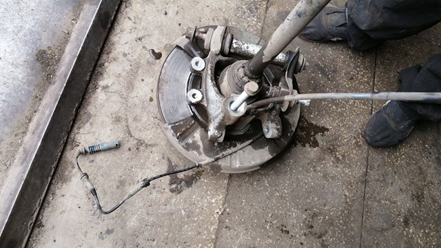 Ступица заднего колеса 33411095774 BMW