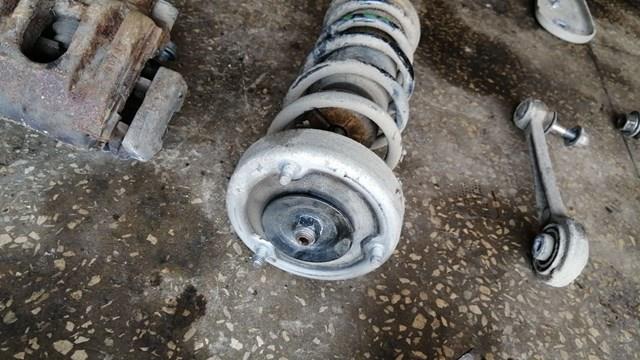 Опора амортизатора 33526779611 BMW