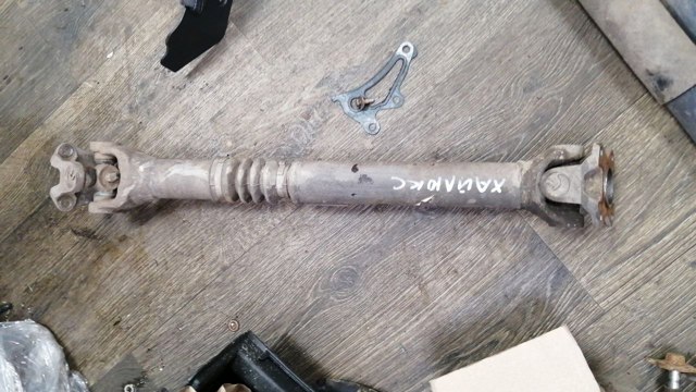 Вал карданный к переднему мосту 371400K062 TOYOTA