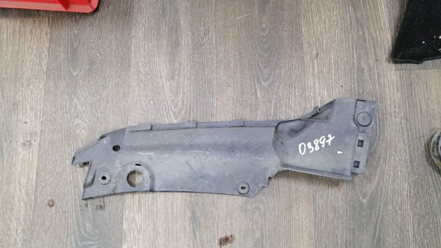 Накладка передней панели (суппорта радиатора) верхняя 3T0807082 VAG