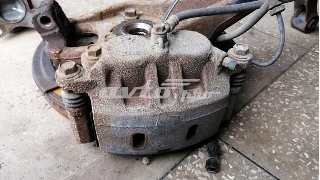 Суппорт тормозной, передний, правый 41001ZC60A NISSAN