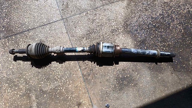 Привод передний правый 4341078010 TOYOTA