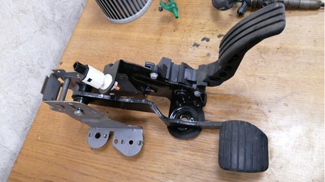 Накладка педали тормоза 465312812R RENAULT