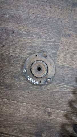 TOYOTA 486090K040 Опора переднего амортизатора в наличии Львов
