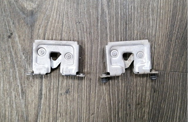Замок крышки капота 51237008755 BMW