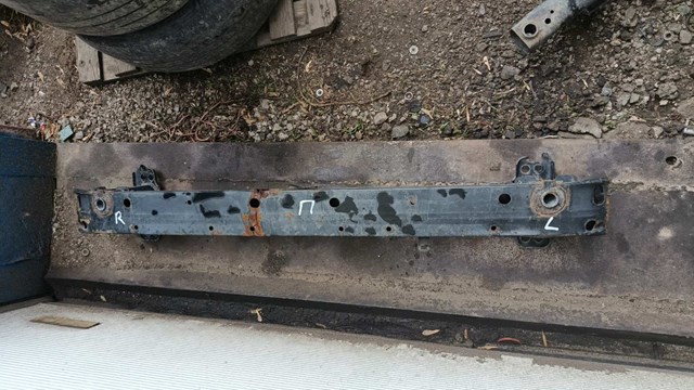 Швеллер переднего бампера 520210R050 TOYOTA