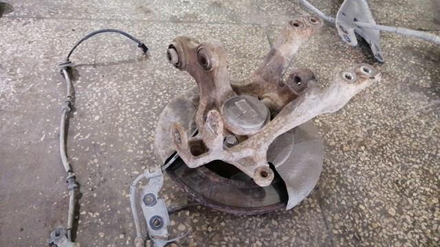 Цапфа (поворотный кулак) задний правый 52720A6400 HYUNDAI