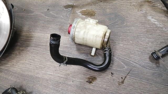 Бачок насоса гидроусилителя руля 53701SWYG01 HONDA