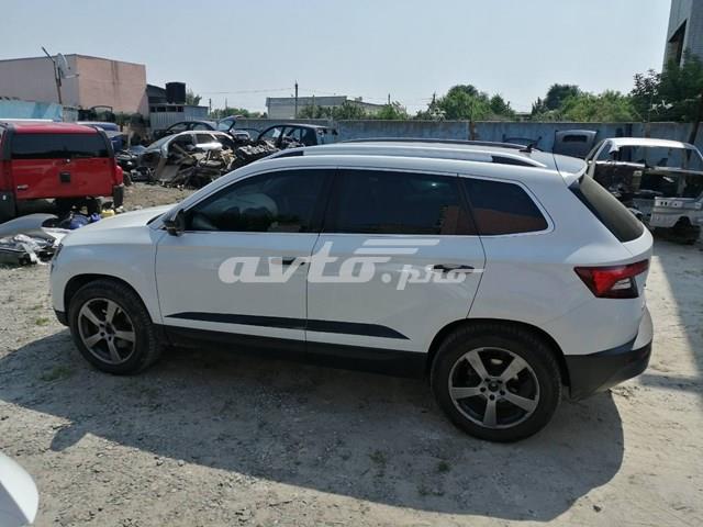 VAG 575845025A Стекло двери задней левой в наличии Павлоград
