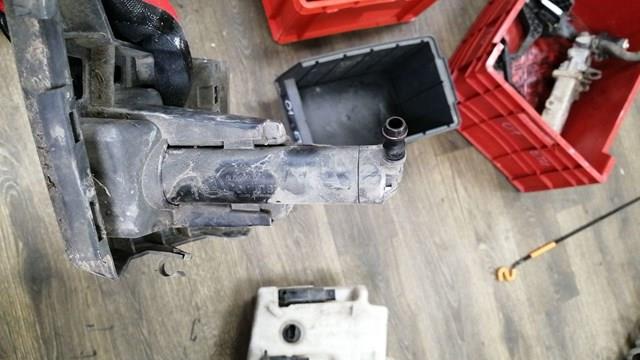 Форсунка омывателя передней правой фары 5L0955966 VAG