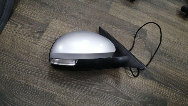 5N0857538GRU VAG Накладка (крышка) зеркала заднего вида правая купить в Черкассы