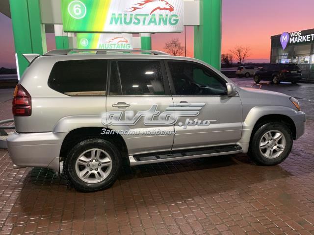 Шторка боковая правая 6217060071 TOYOTA