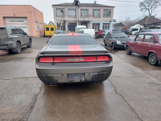 68044234AD Крышка багажника купить Павлоград