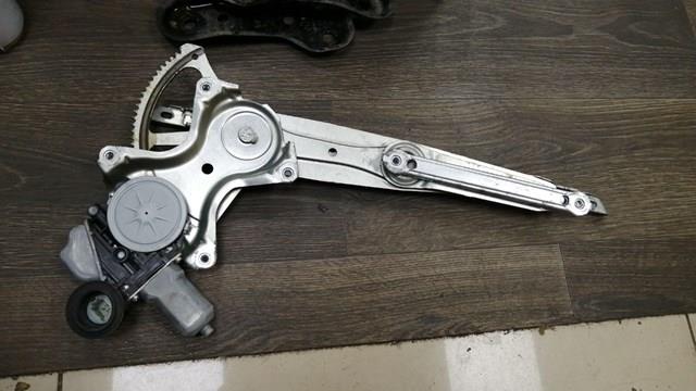 Стеклоподъемник с электродвигателем 6980248060 TOYOTA