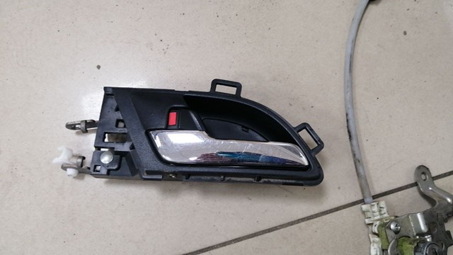 Ручка передней двери внутренняя, левая 72160SWAA02ZA HONDA