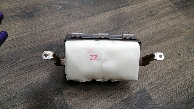 Подушка безопасности (AIRBAG) пассажирская 739600R040 TOYOTA