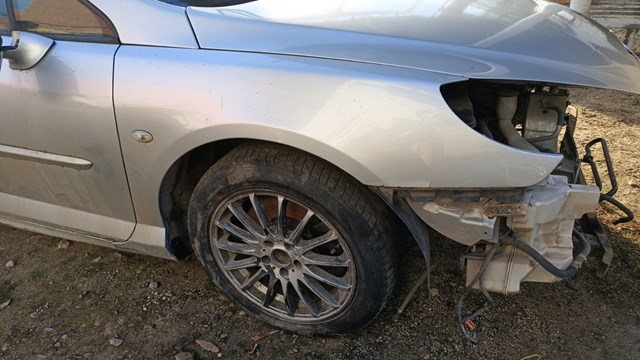 7841S6 PEUGEOT Крыло переднее правое купить в Кривой Рог