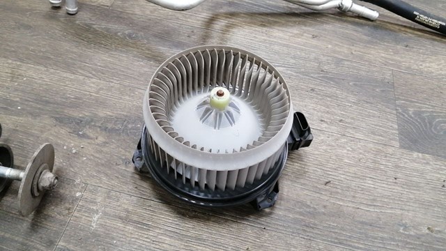 79310SNKK01 HONDA Вентилятор печки купить в Ирпень