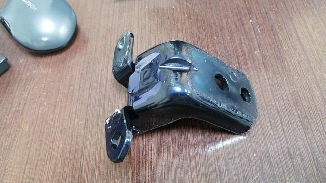 Петля двери передней правой 80400JK00A NISSAN