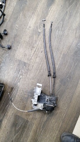 Внутренний дверной замок 813203S020 HYUNDAI