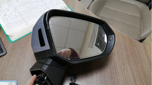 81B857410C9B9 VAG купить в Ужгород