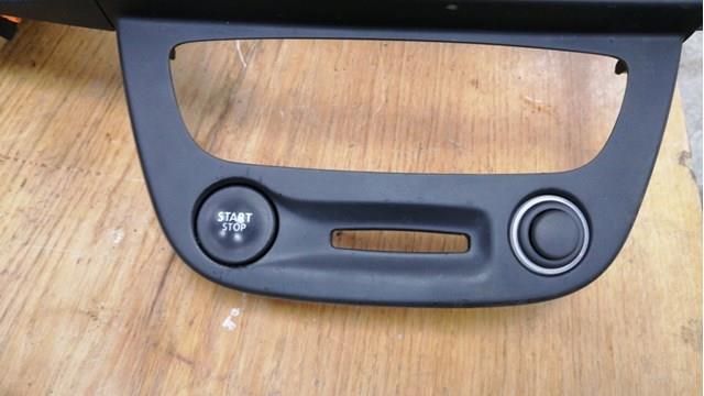 Розетка прикуривателя 8200002428 RENAULT
