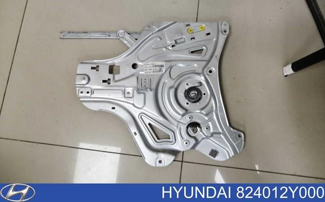 Механизм стеклоподъемника передней левой двери 824012Y000 HYUNDAI