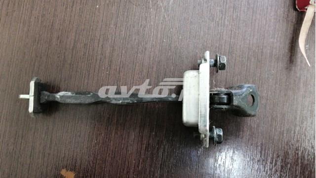Ограничитель открывания задней двери 824304EA0A NISSAN