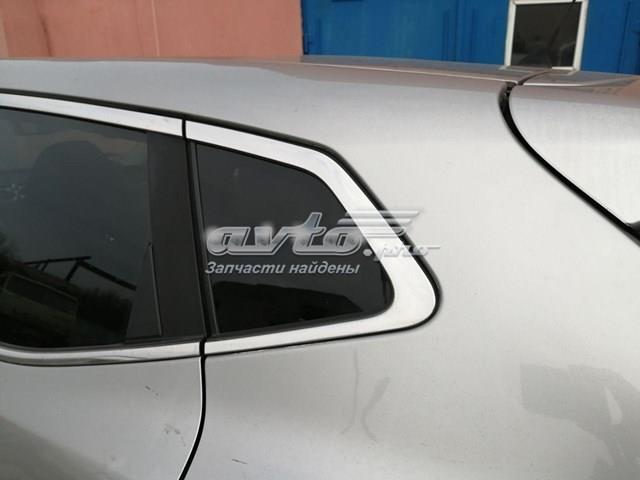 Стекло багажного отсека, левое 833134EA1A NISSAN