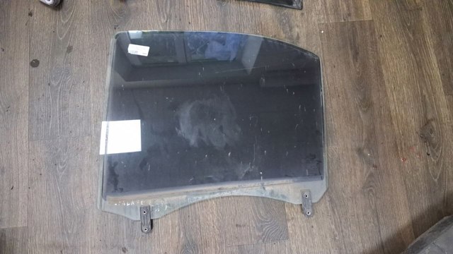 Стекло двери задней левой 834113E030 HYUNDAI