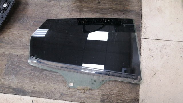 Стекло заднее правое 83420A2000 HYUNDAI