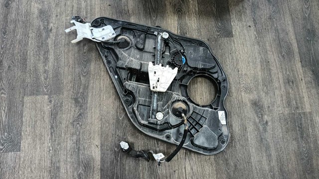  Механизм стеклоподъемника правой задней двери 834813S001 HYUNDAI