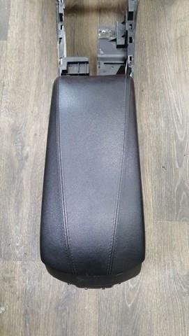 Крышка подлокотника 846603S100RY HYUNDAI